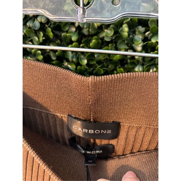 Carbon38 High Rise Camel Brown Ribbed Lounge Short Sz Medium NWT - Picture 5 of 7